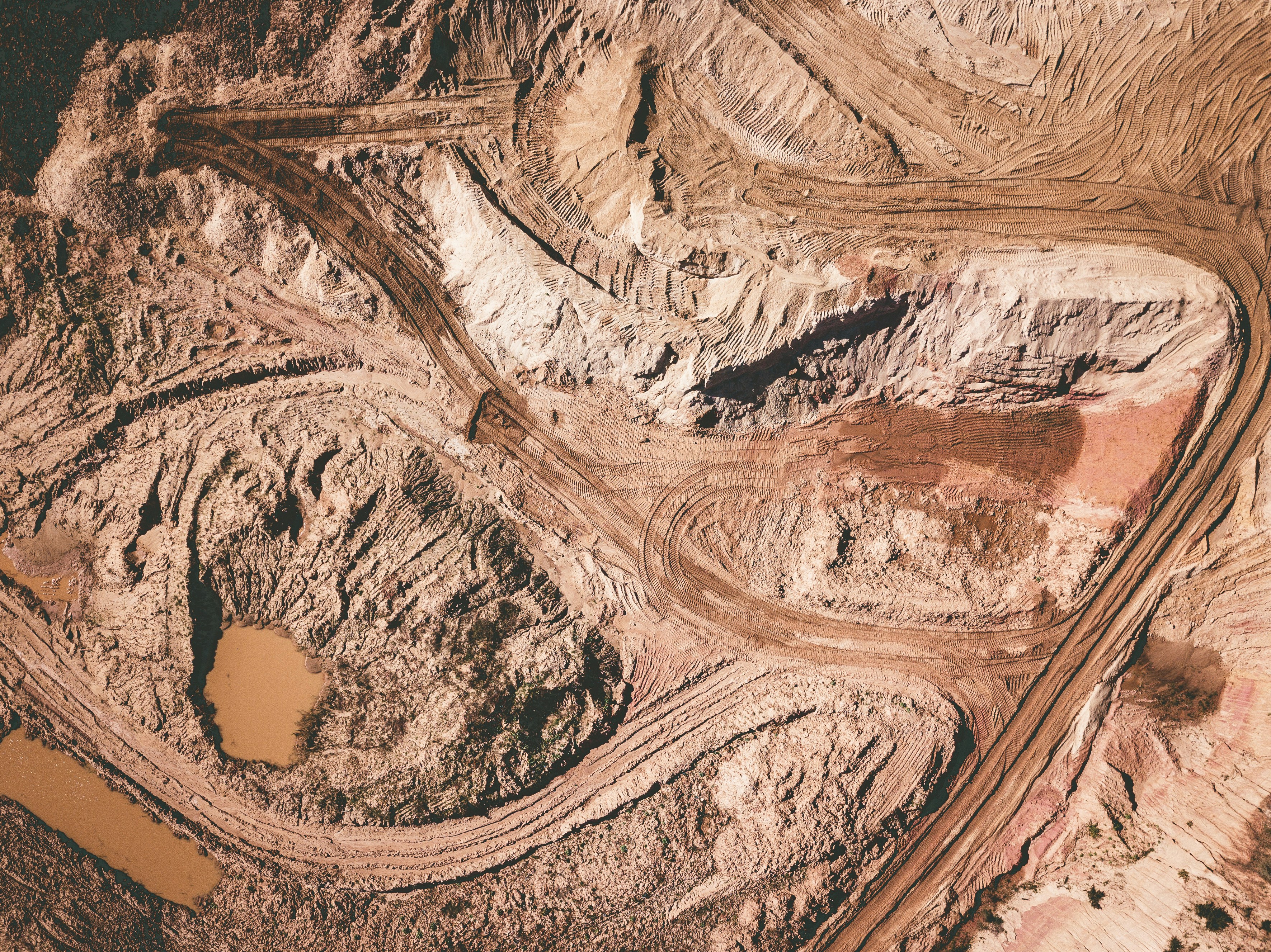 mining_05.jpg